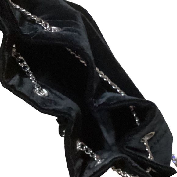 White House Black Market Black Velvet Crossbody Evening Bag Bucket Bag with Silv - Picture 14 of 14